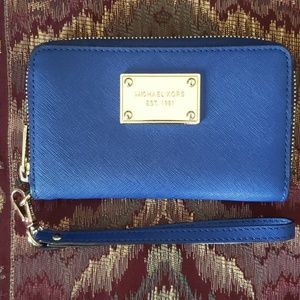 Michael Kors Wristlet